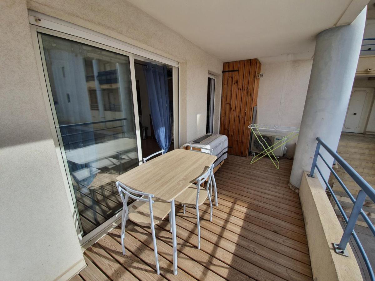 Studio Royale Marine Frejus Bagian luar foto